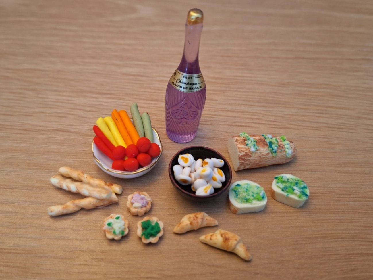 Case e mobili per bambole: Handmade Apero Set, Chnoblibrot, Chäschüechli, Popcorn – Nuovo (secondo la descrizione) da Zürich venduto da HandmadeTinyFood 2