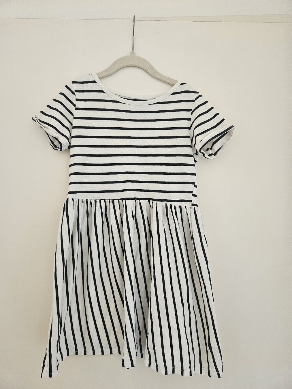 H&M Vestiti & Gonne: Hübsches Sommerkleid, Gr. 116 – Usato da Zürich venduto da Lejahan77
