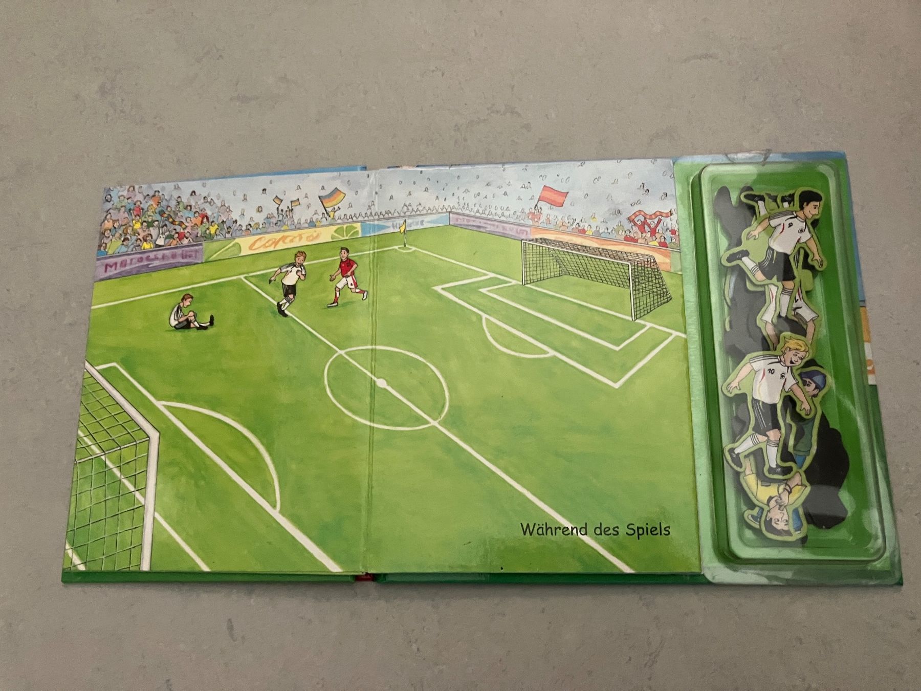 Libri: Magnetfussballbuch – Usato da Niederglatt ZH venduto da boeca82 1