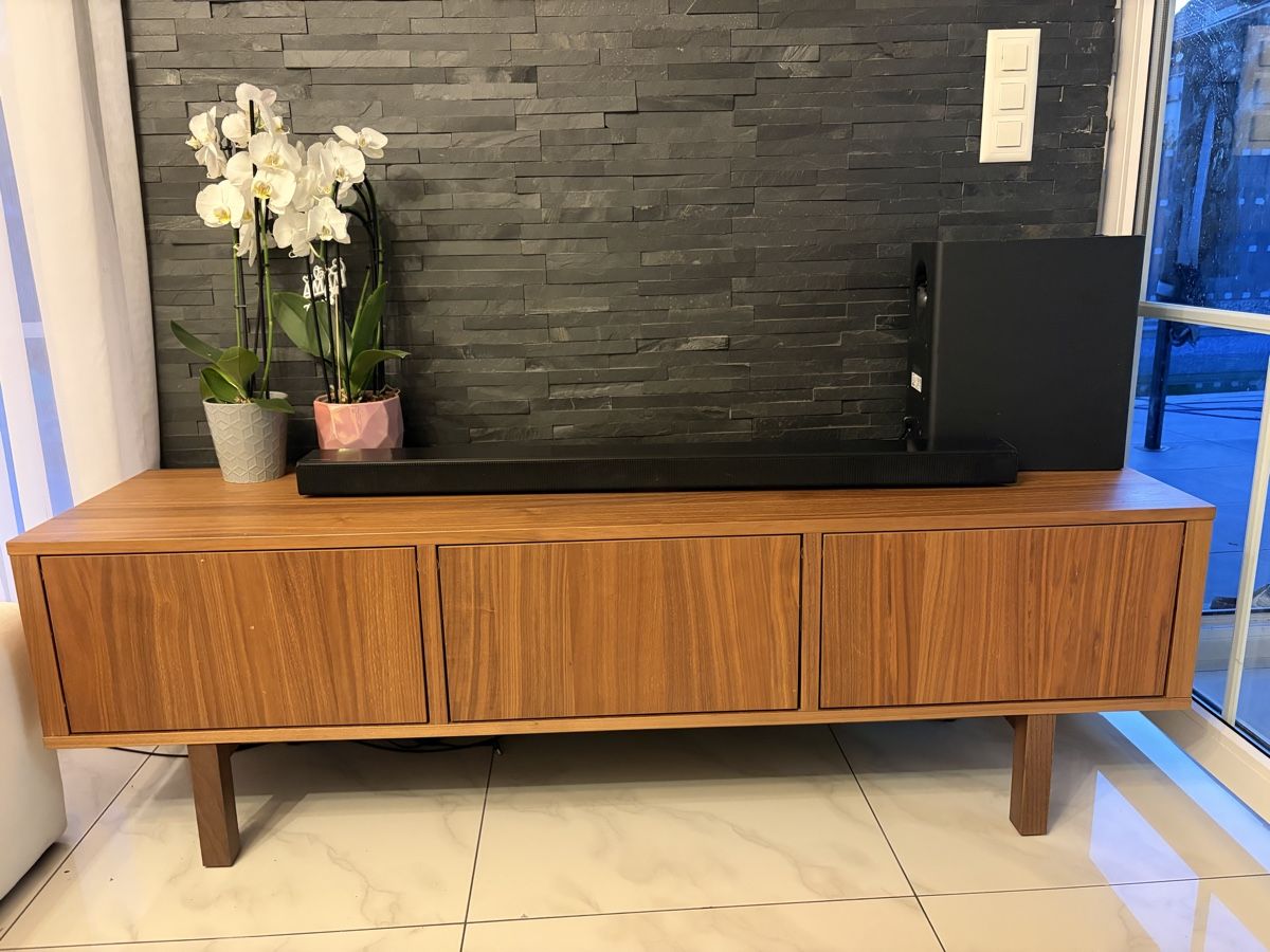 TV Möbel: Sideboard Holz neuwertig – Gebraucht aus Embrach von Leva11 2