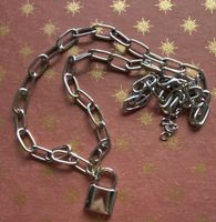 Colliers avec pendentif divers et romantiques, argenté
