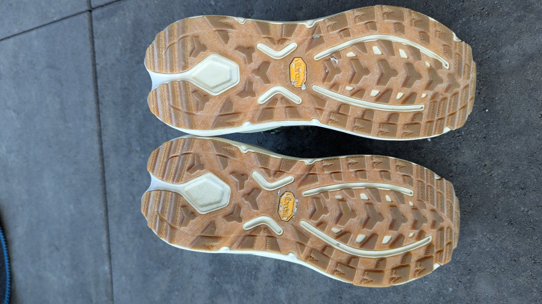 Hoka One One Scarpe da uomo: Wanderschuhe HOKA - Kaha 3 – Nuovo (secondo la descrizione) da Zofingen venduto da Fturtle 2