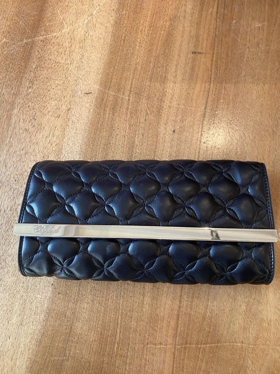 Chopard Borse da donna: Pochette Chopard en cuir matelassé noir – Usato da chez-le-bart venduto da Alec01