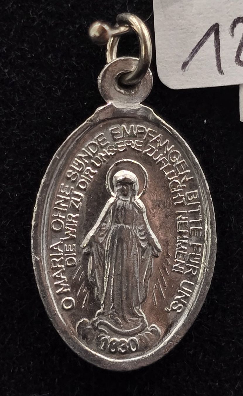 Christ Ciondoli: Älterer Anhänger Heilige Maria – Usato da Rorschacherberg venduto da snOOpydOg11