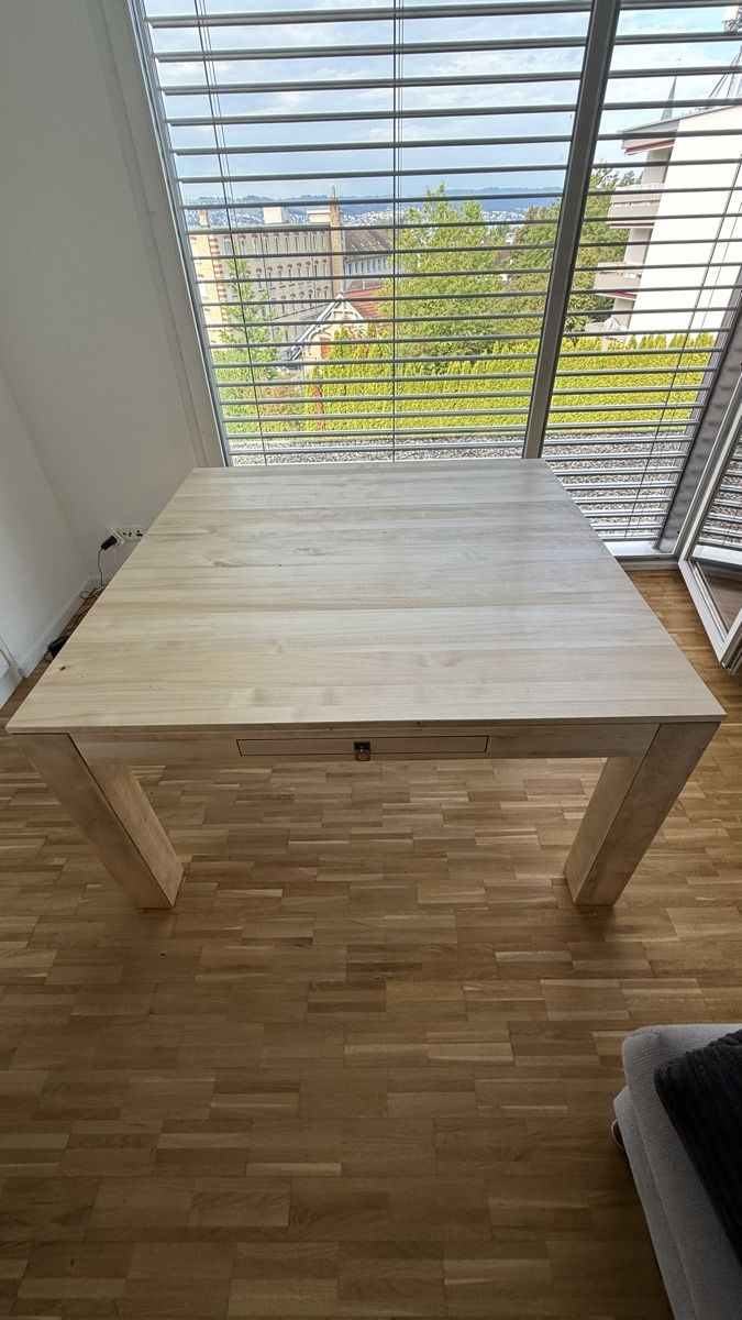 Tables: Massiv Holztisch  – D'occasion à Stäfa par Ed88 1