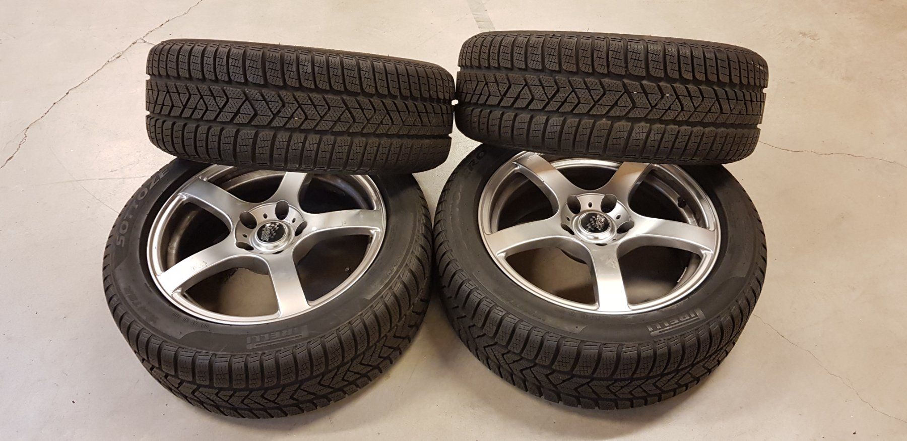 BMW Pneumatici & Ruote complete: Winterräder Bmw 3er und 4er – Usato da Oberuzwil venduto da Auto-Hilber 1