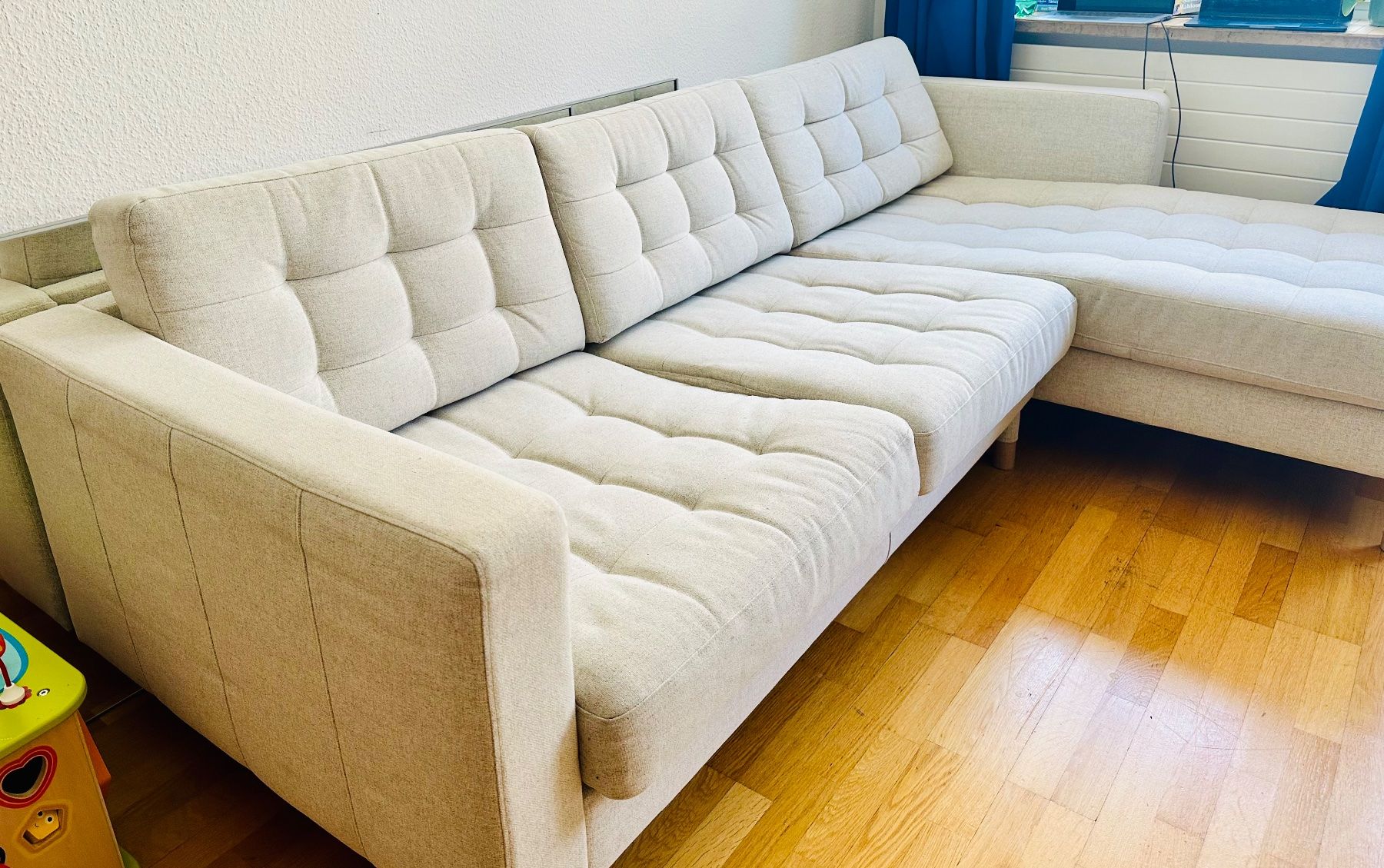 Ikea Sofas: IKEA L shaped sofa- 3 month old. – Neuf (Voir description) à Basel par VanBuyer2010 1