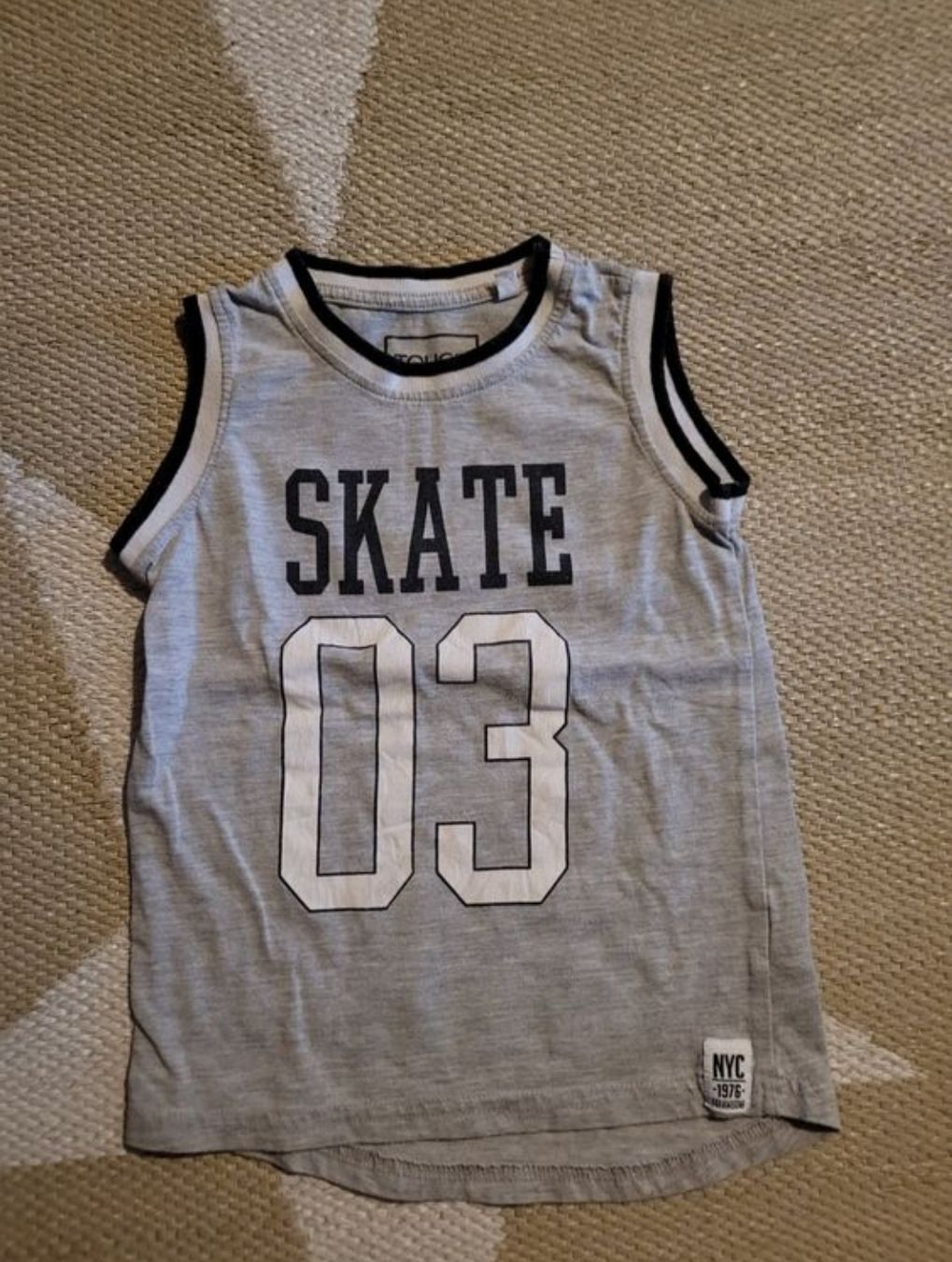 Camicie, T-shirt & Polo: T--Shirt gr. 104 – Usato da Inwil venduto da Flower2325