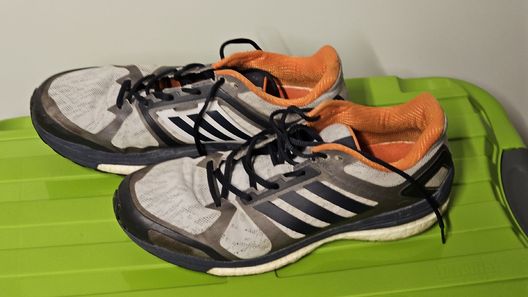 Adidas Scarpe da uomo: Adidas Laufschuhe in Grösse 45 – Usato da Fällanden venduto da salenale 1