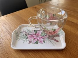 Doppelwandige Tasse mit Serviertablett, Originalverpackt