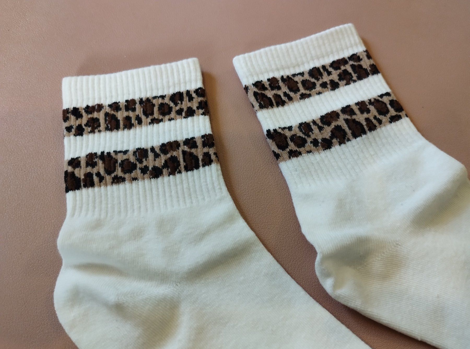 Calze: 5 Paar Leopardensocken - 5 paires de chaussette Leopard – Nuovo e nell'imballaggio originale da Bussigny venduto da NATURALO 1