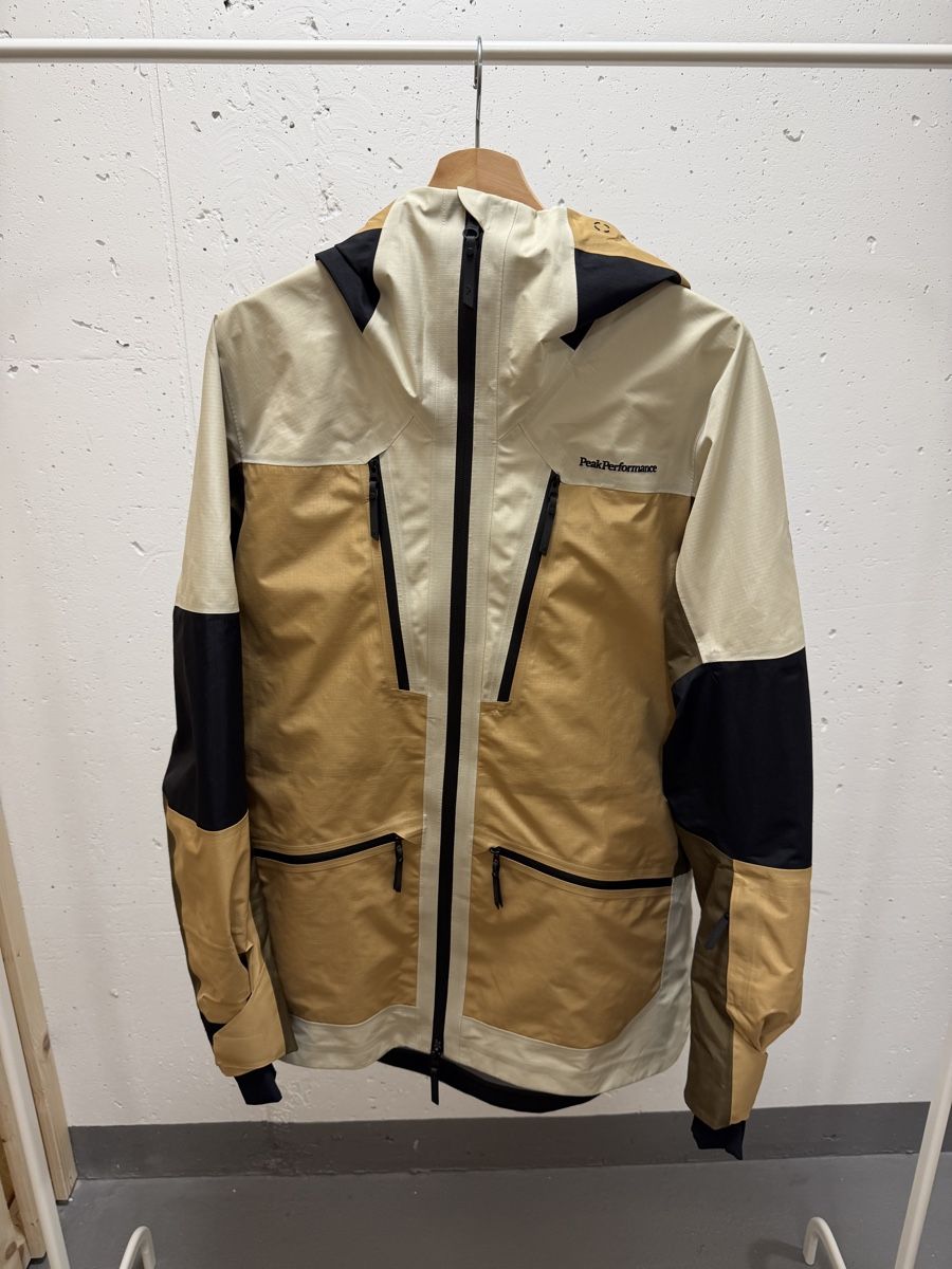 Peak Performance Completi & Tailleur: PeakPerformance Skianzug Grösse M (-70%) – Usato da Wohlen AG venduto da xX_MoDz_Xx