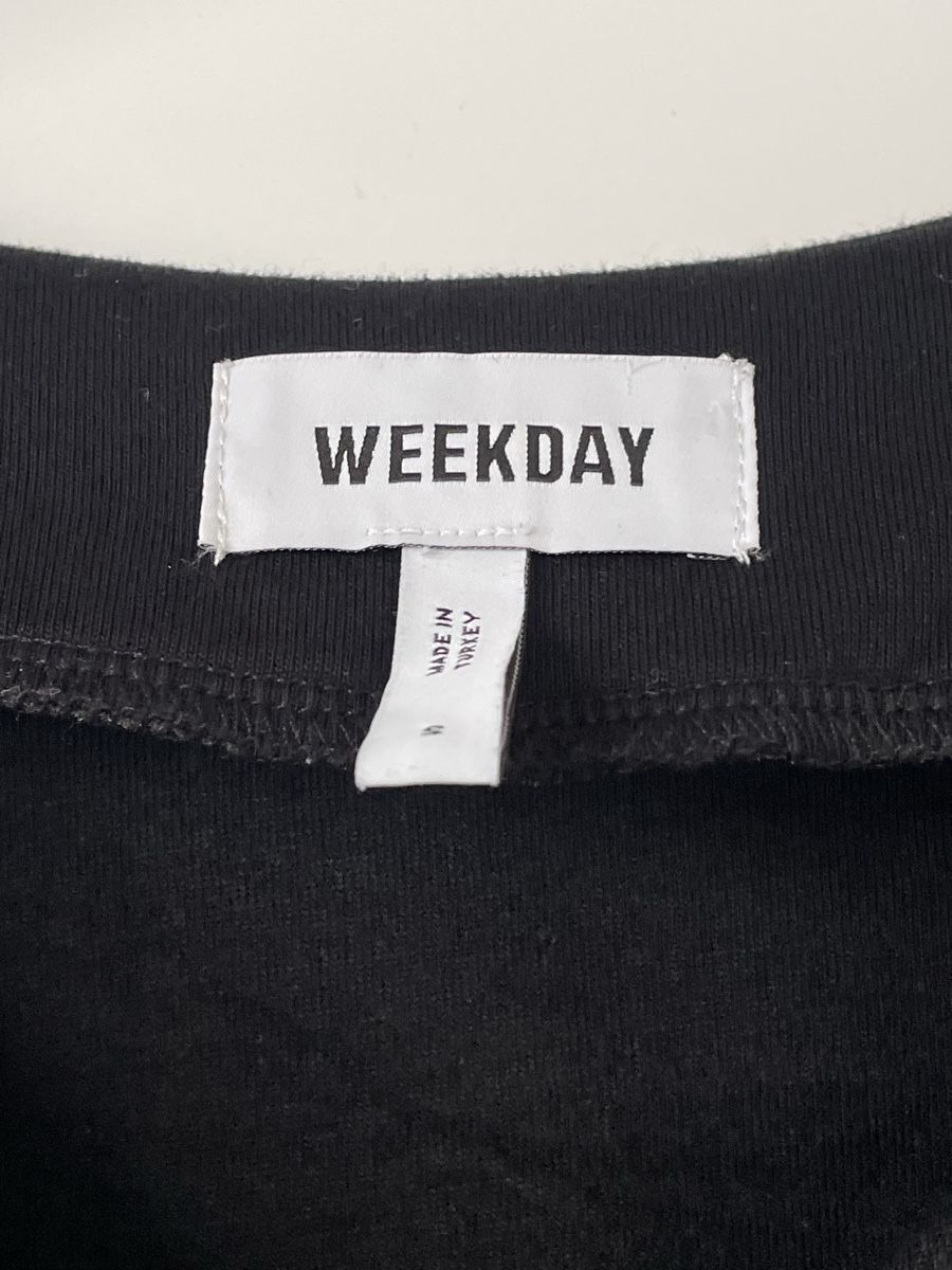 Weekday Maglioni & Felpe: Weekday - Black V-Neck Jumper – Usato da Zürich venduto da bncmgg 2
