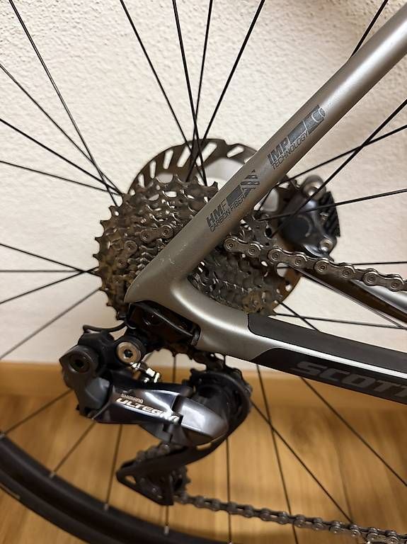 Biciclette: Scott Addict SE Disc Rennrad – Usato da Unterschächen venduto da Silvankempf 3