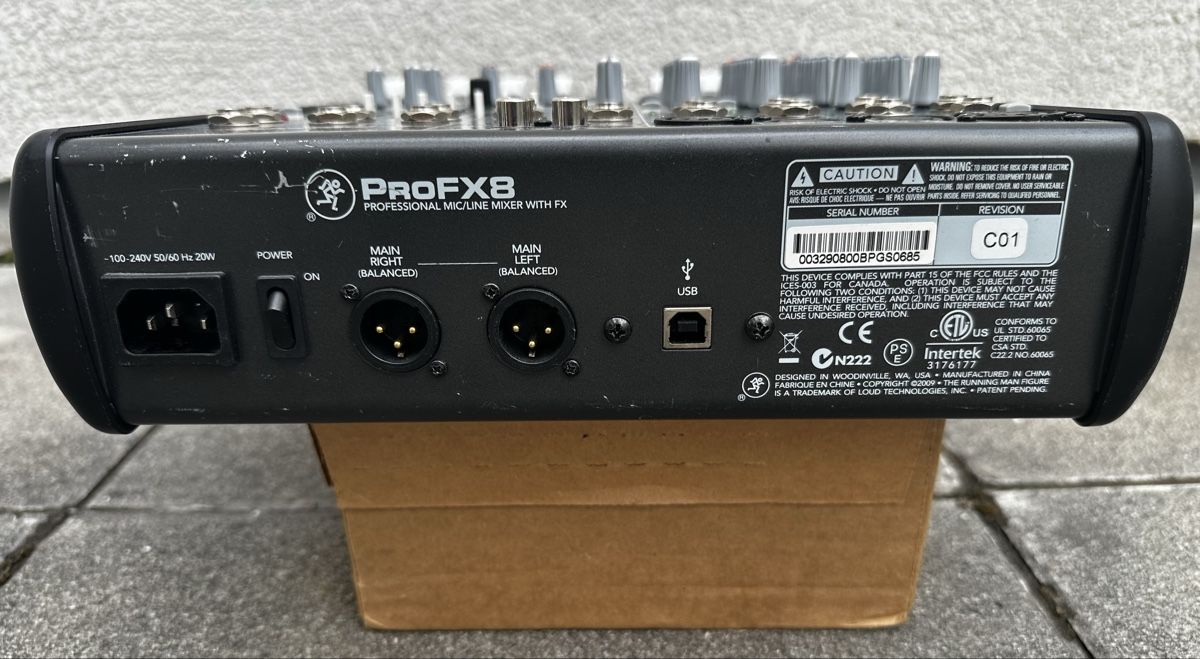 Mackie Console di mixaggio: Mackie ProFX8 Audio Mixer – Usato da Zürich venduto da deftwow 1