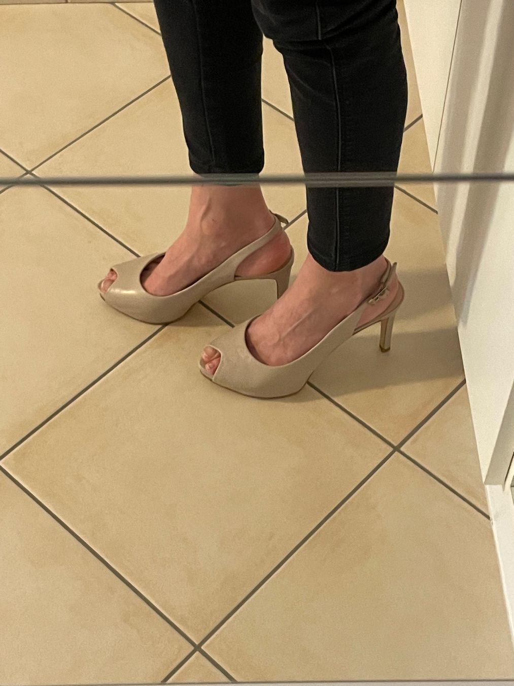 Guess Scarpe da donna: Sandali Guess 38 – Usato da Gorduno venduto da cha_9lgw 5