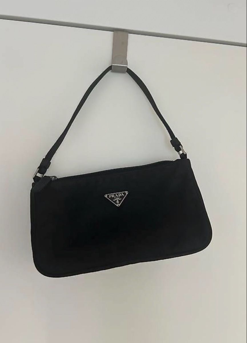 Prada Sacs femmes: Prada – D'occasion à Oberkulm par TD13 4