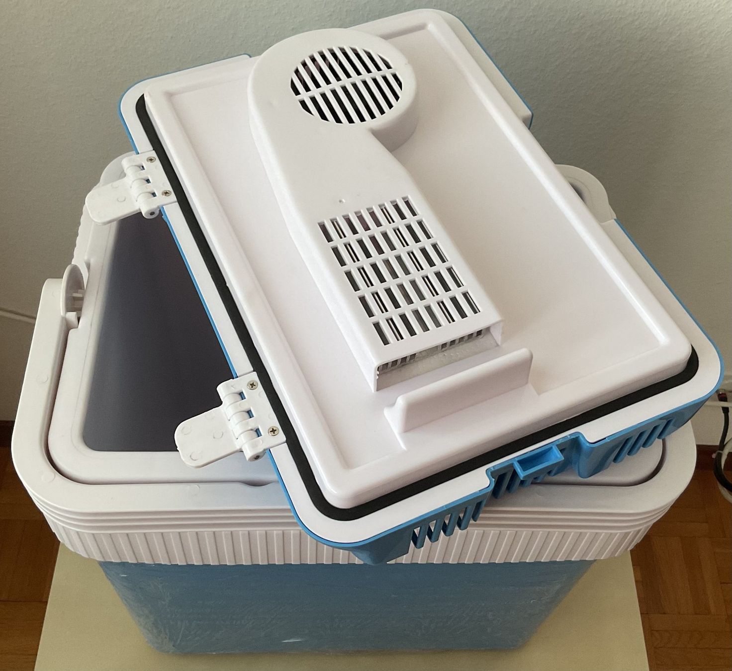 Frigoriferi & Refrigeratori: Glacière / Cool box / Kühlbox Intertronic – Usato da Le Lignon venduto da davidyesdavid 5