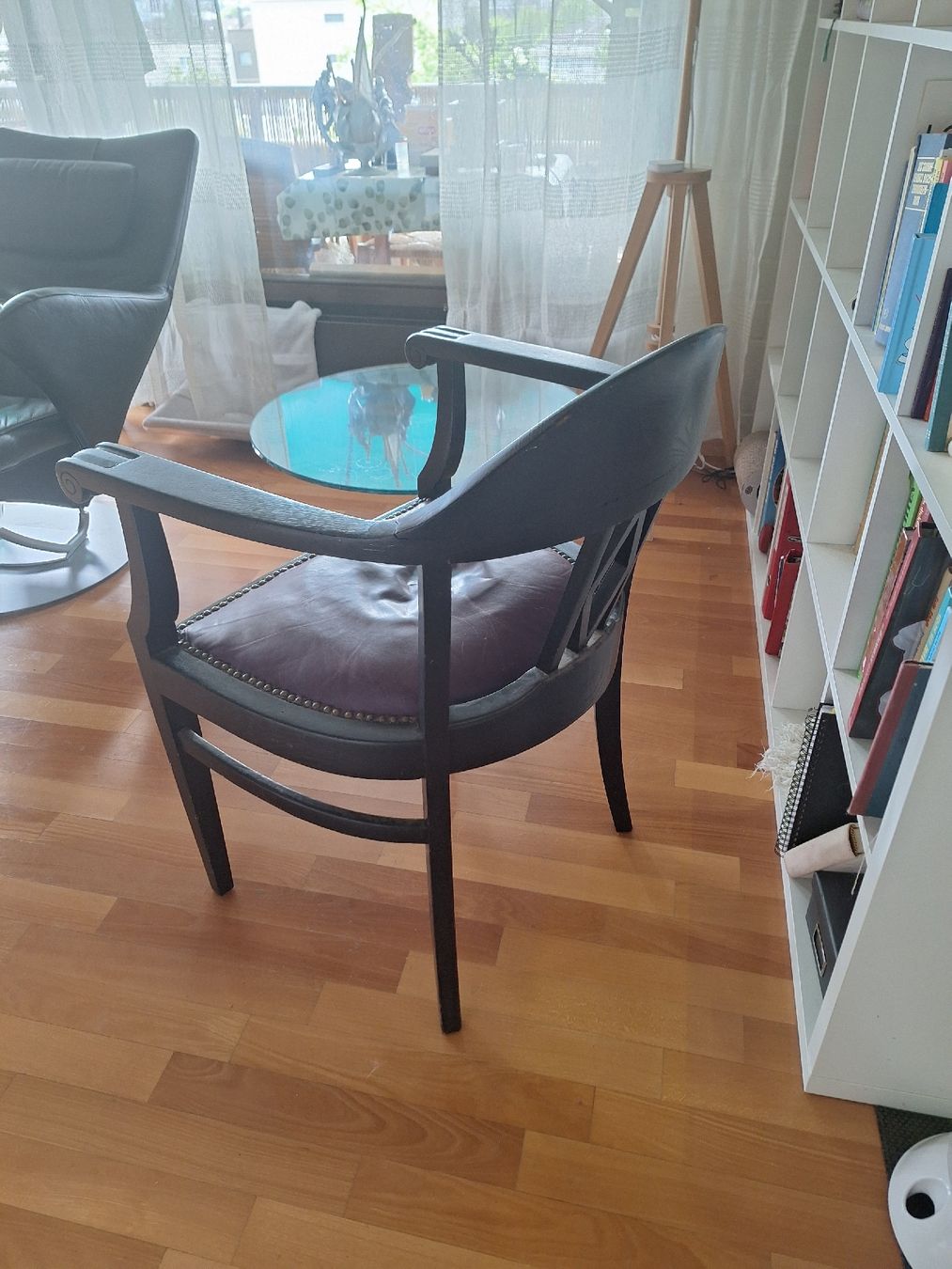Poltrone: Sessel Holz dunkel mit Leder Sitz gebraucht – Usato da Zürich venduto da Interestingthing 2