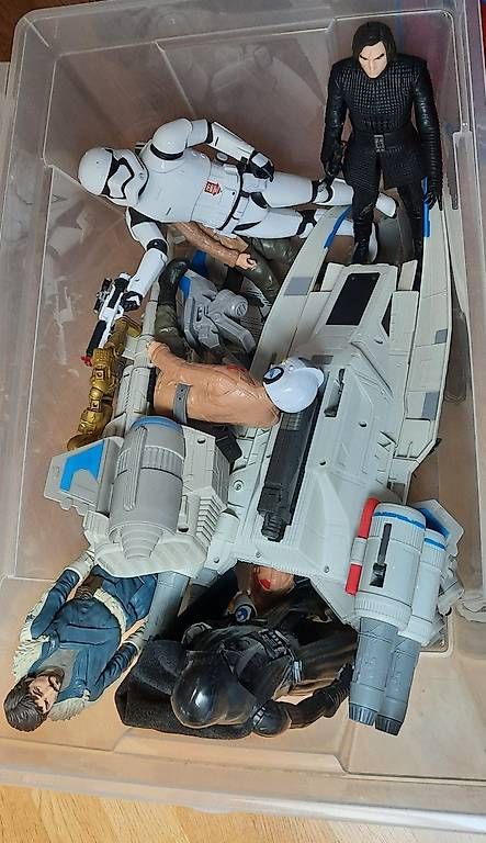 Star Wars Figuren: Ensemble de vaisseaux et figurines star wars – Gebraucht aus Marin-Epagnier von Crac34