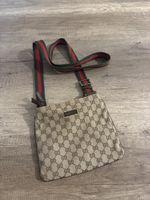 Sac bandoulière Gucci GG Supreme toile beige/marron bon état
