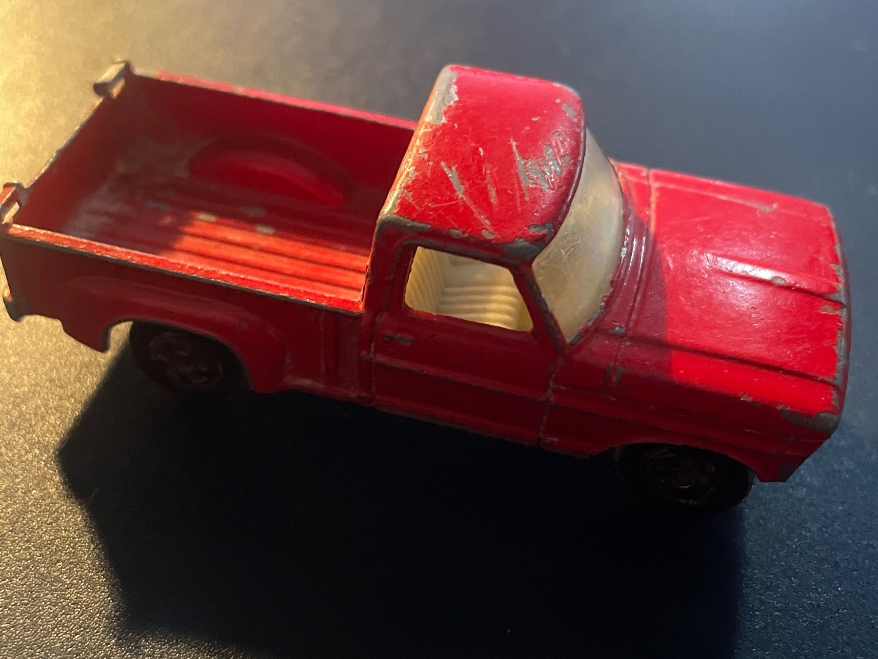 Matchbox Modellini d'auto: Matchbox Ford Pick-UP Nr. 3 – Usato da Volketswil venduto da rubin74 1