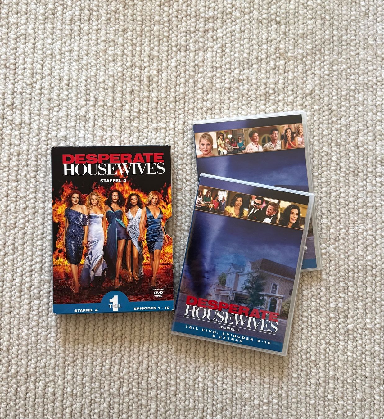 Tutti i DVDs: DVD  Desperate Housewives Saison 1-2-3-5 – Nuovo (secondo la descrizione) da Genève venduto da fto_sz8d 5