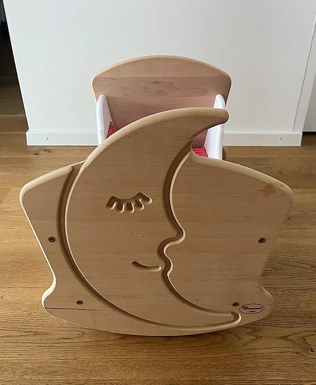 Jouets: Puppenbett Holz – D'occasion à Opfikon par heleneroth 1