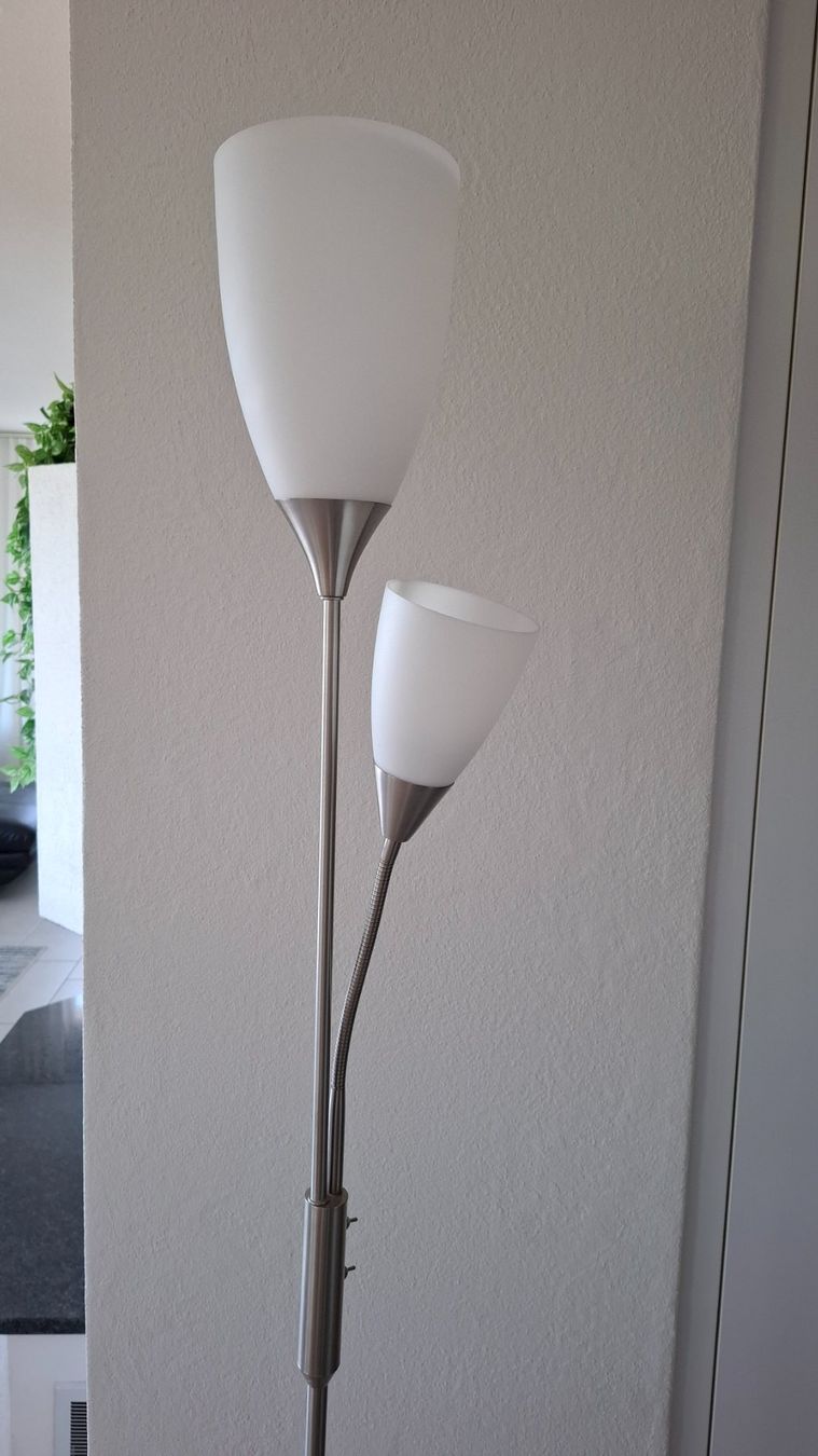 Lampade: Stehlampe – Usato da Volketswil venduto da Guefue 1
