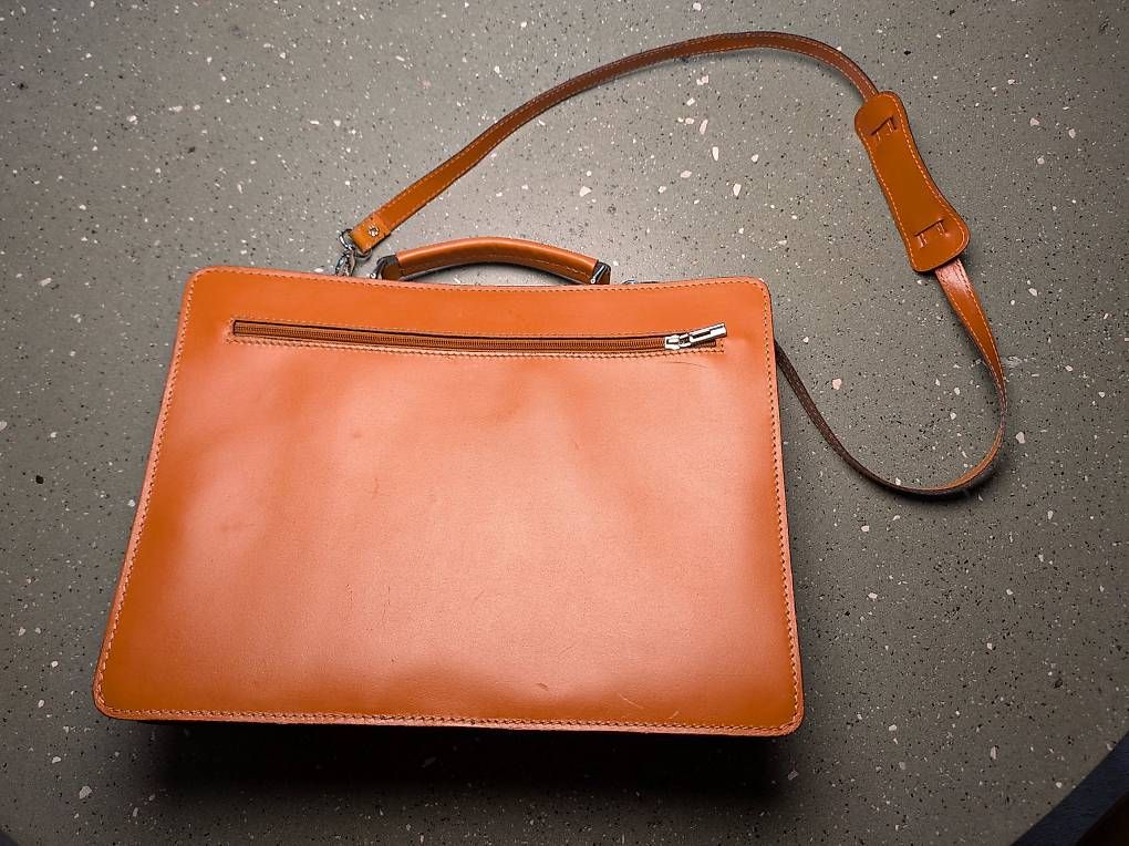 Valigie & Borse: Leder Aktentasche / Mallette en cuir – Usato da Bern venduto da Karankakr 1