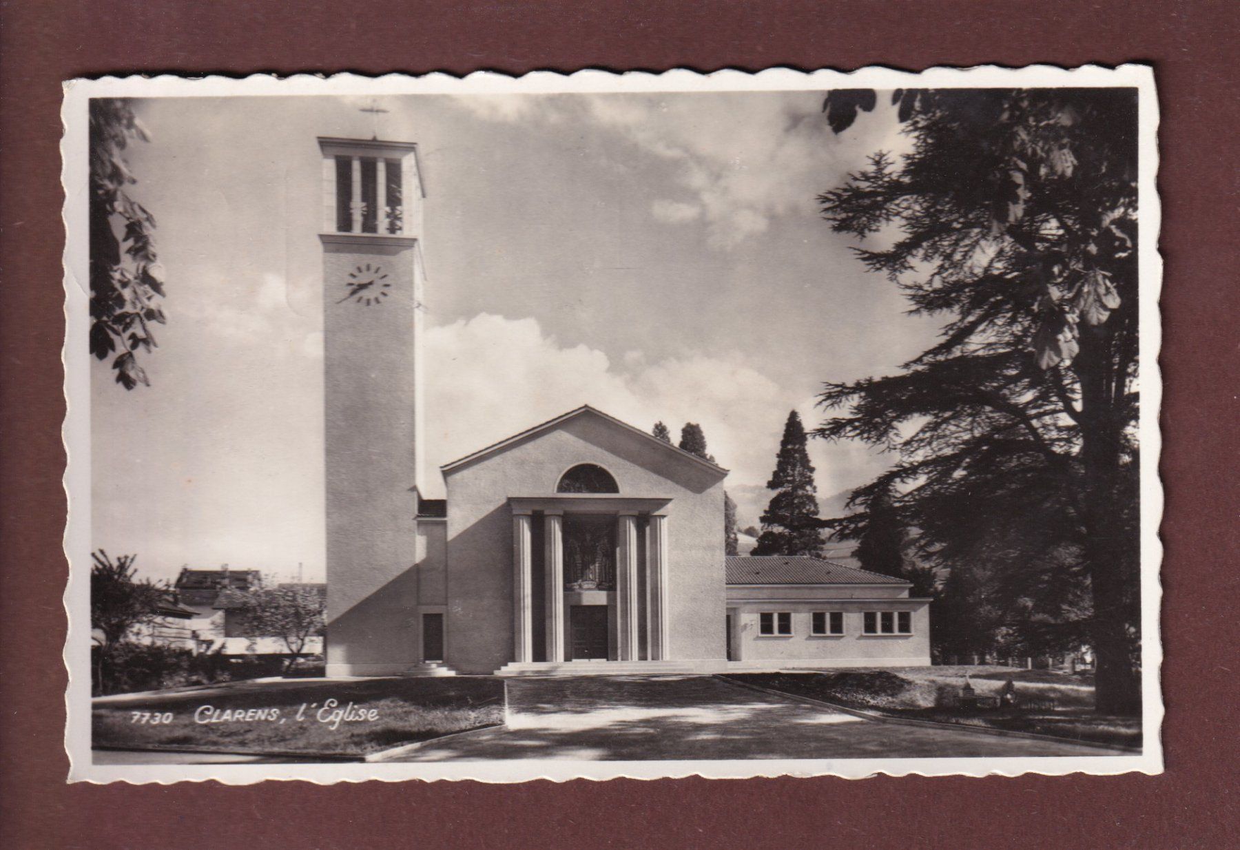 Cartoline postali: CLARENS - L'Eglise - 1949 – Usato da Pully venduto da nicecards-shop