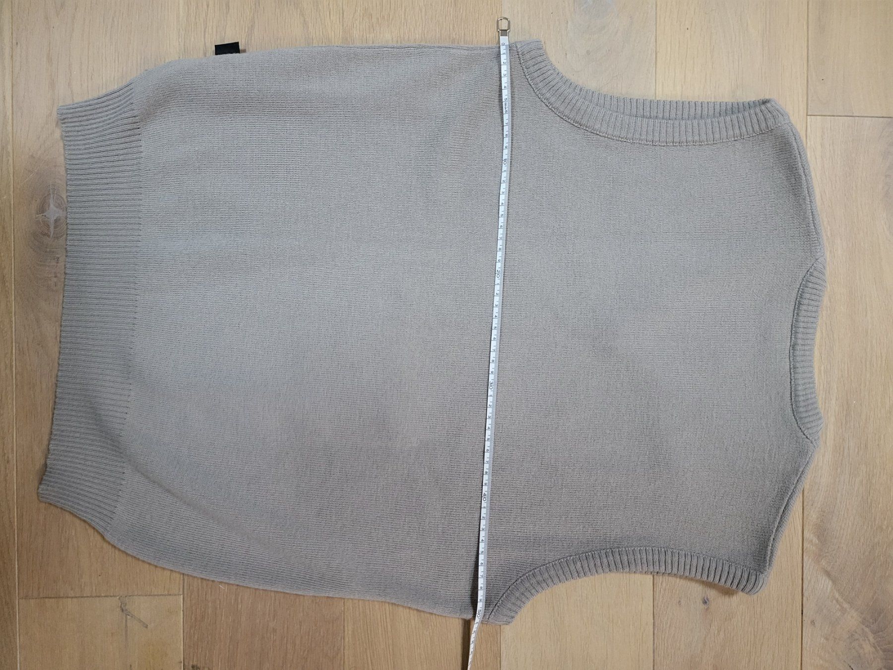 Gilets: kurzärmliger Wollpullover / Pullunder / Strickweste – D'occasion à Horgen par 2CH70 2