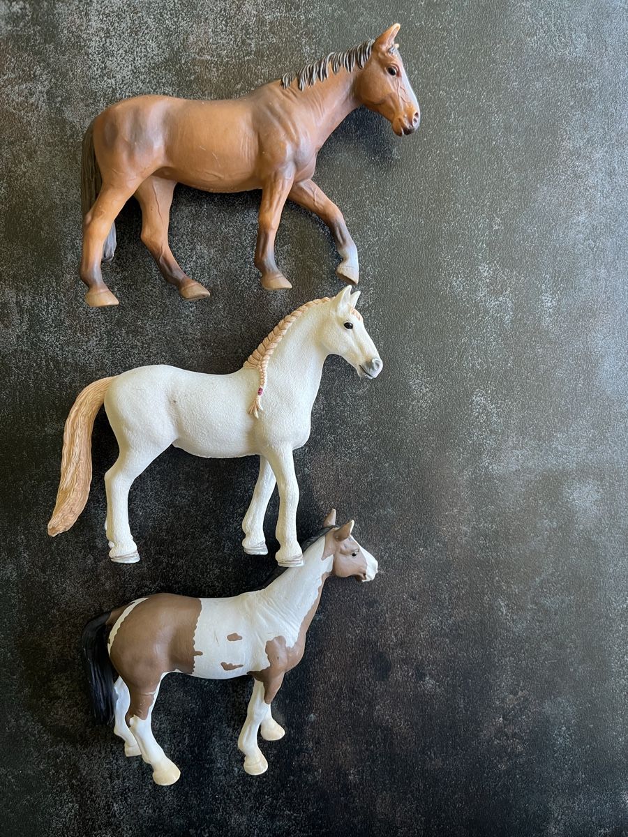 Schleich Giocattoli: Drei Schleichpferde – Usato da Felsberg venduto da adrio 2