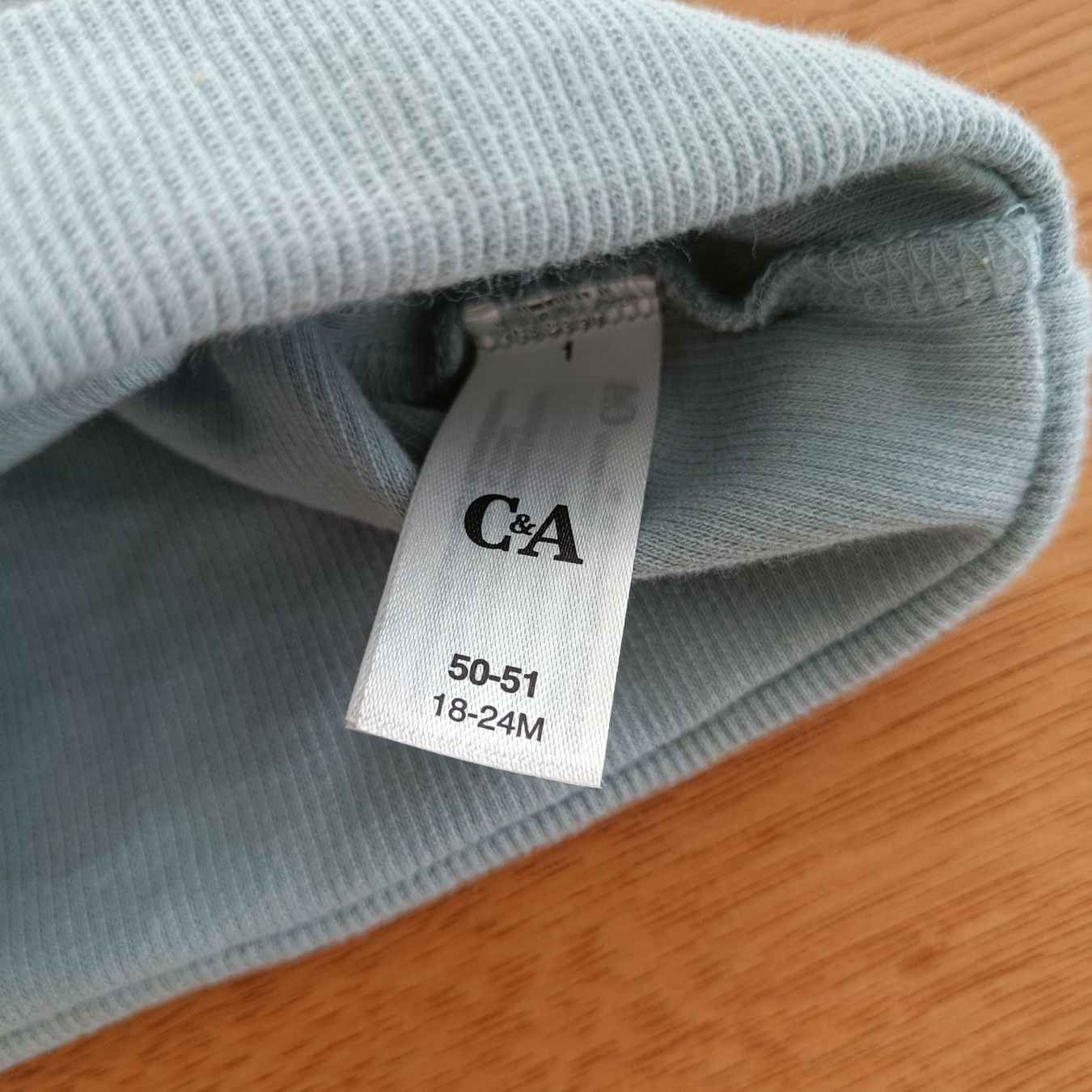 C&A Lotti & Set di vestiti: Mütze 18-24 Monate – Usato da Jaberg venduto da urig17. 1