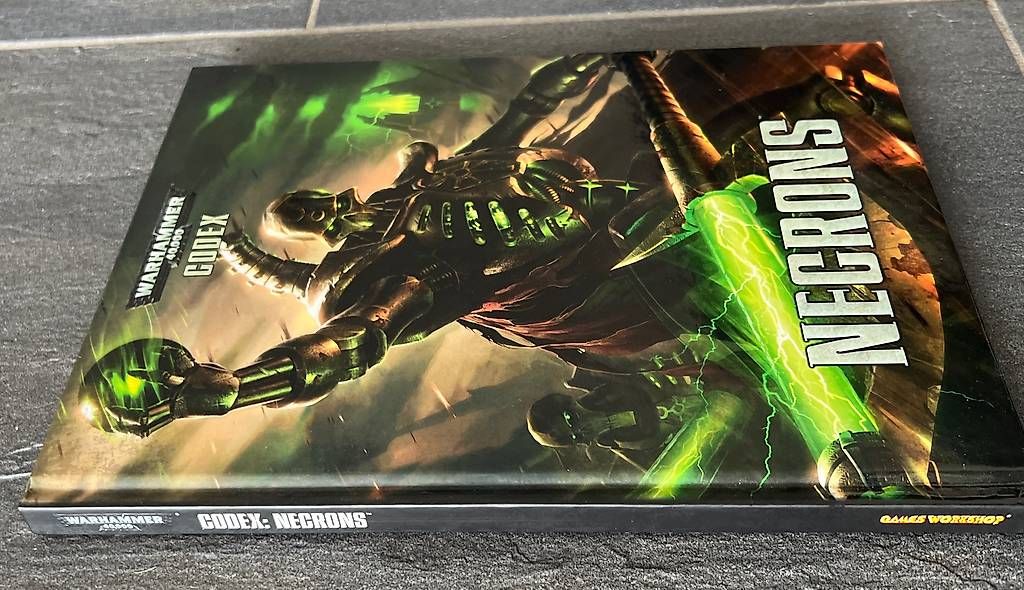 Libri: WARHAMMER 40,000 CODEX NECRONS – Usato da Gränichen venduto da Kretiundpleti 1