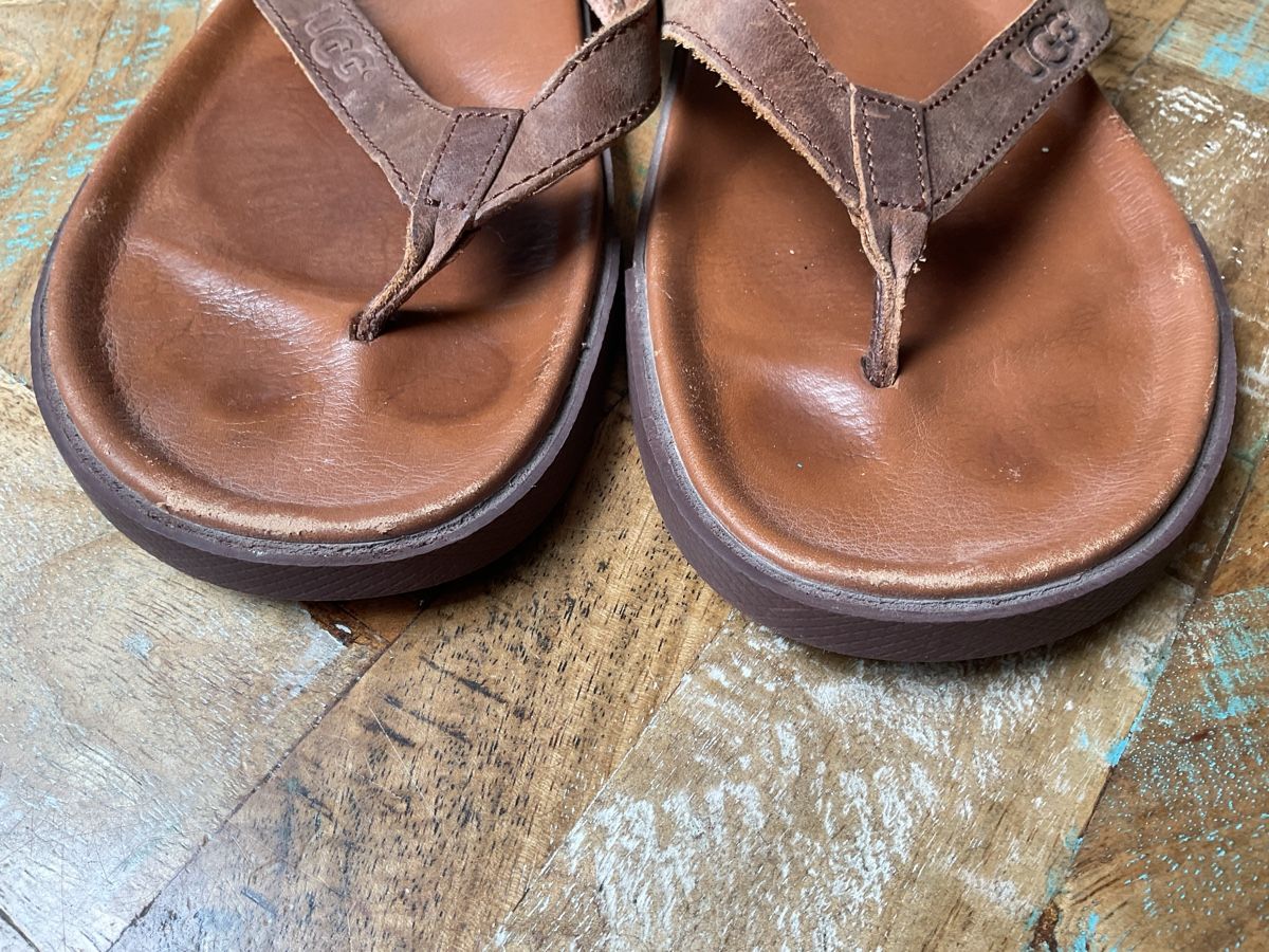Ugg Scarpe da uomo: Ugg Leder Flip Flops braun G. 42 – Usato da Bachenbülach venduto da Sybeco 5
