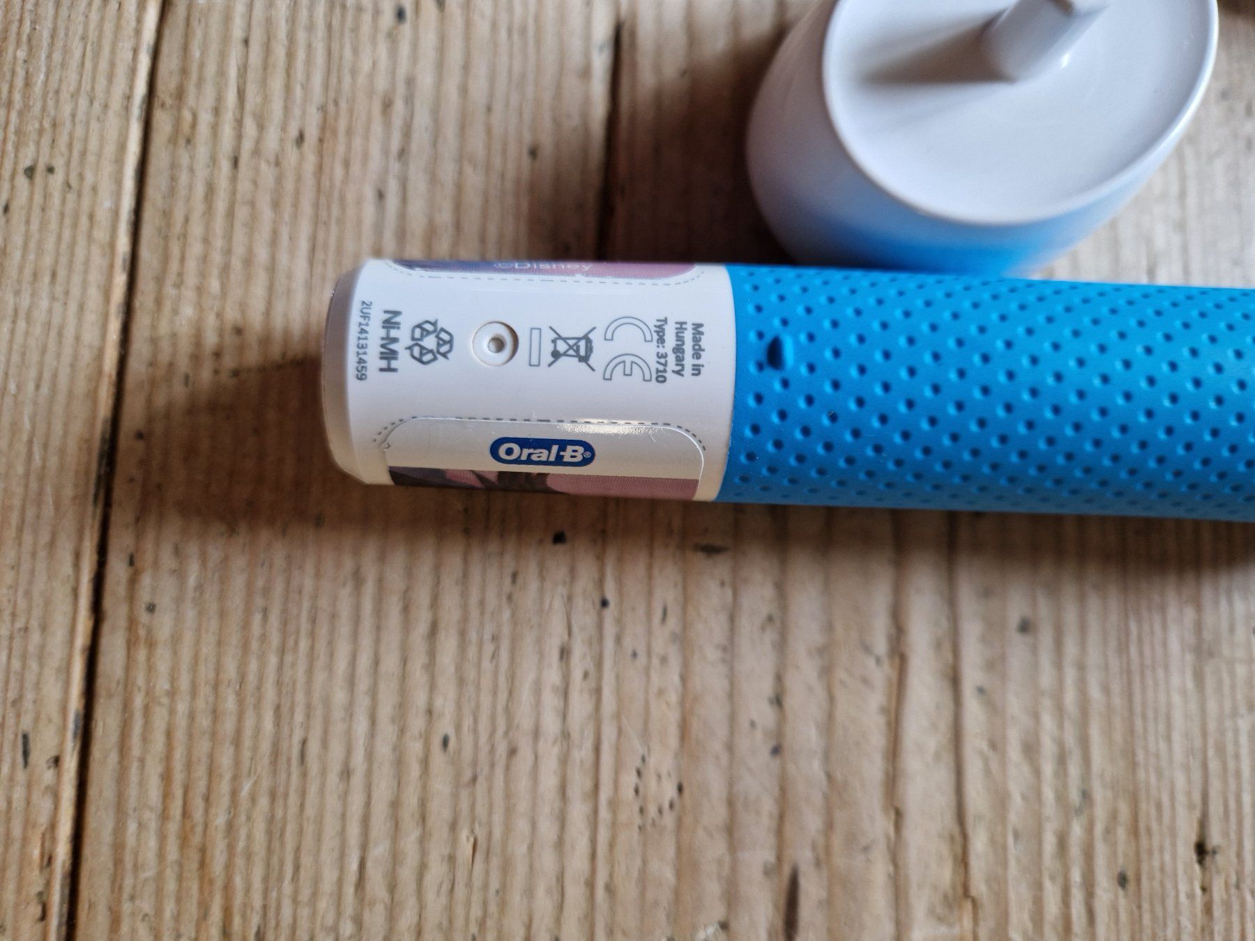 Oral B Soins dentaires: Oral-B Kinderzahnbürste elektrisch – D'occasion à Aarberg par haramana 1