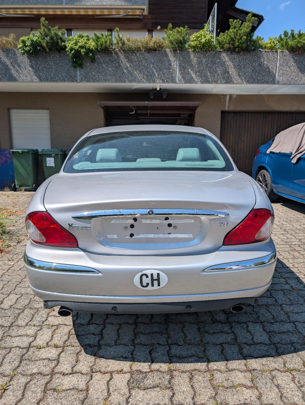 Jaguar Autos: Jaguar X-Type Silber Unfallfahrzeug – Defekt aus Hondrich von kab_6qyz 2