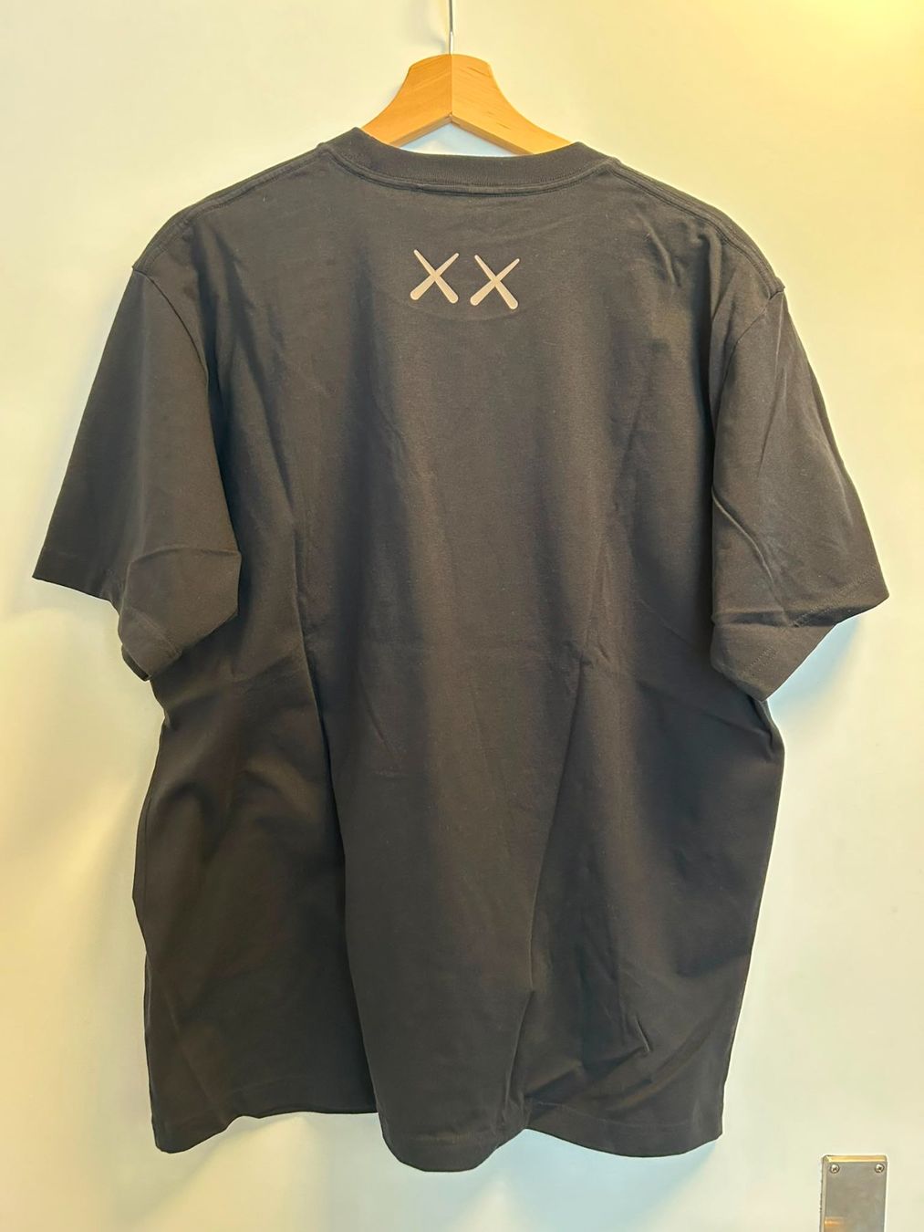 Uniqlo T-shirt: Kaws Uniqlo tshirt – Nuovo (secondo la descrizione) da Zürich venduto da gds90 2