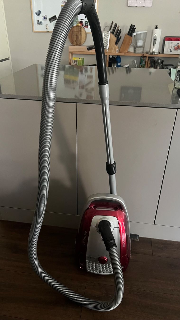 Aspirapolveri & Accessori: Staubsauger Elite Clean 3.1 – Usato da Siebnen venduto da sin_x9kk 1