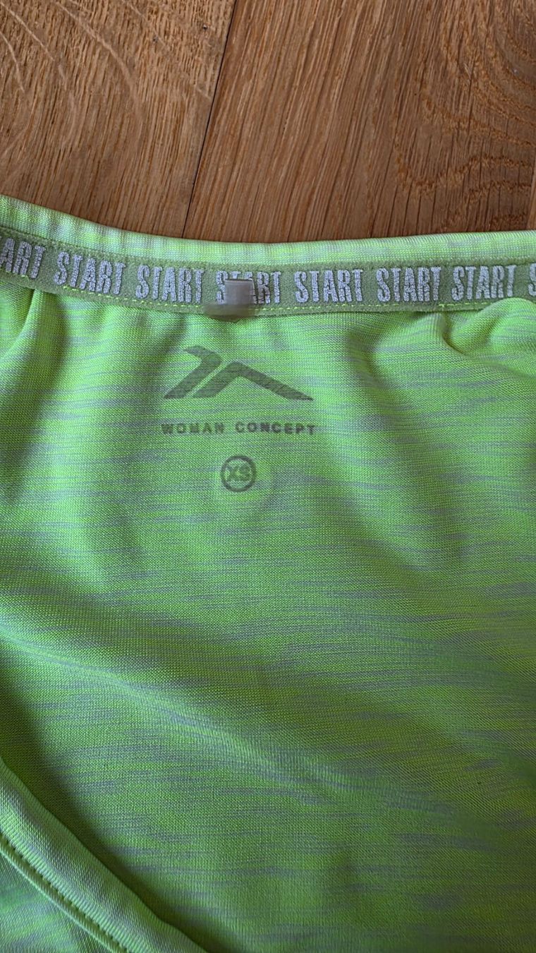 T-shirt: Sportshirt Gr. XS – Usato da Dübendorf venduto da Jolenia 2