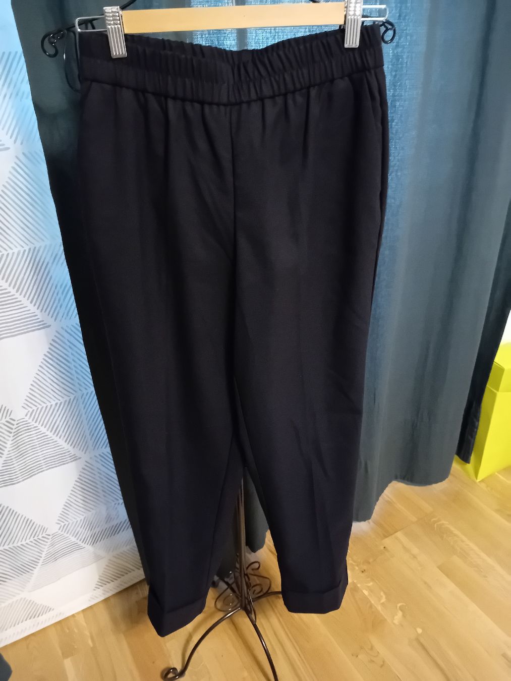 Pantaloni: hose von reserved gr 36 – Nuovo (secondo la descrizione) da zürich venduto da janjaz