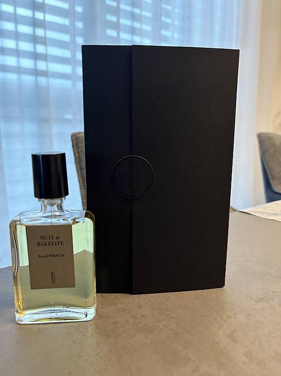 Parfum & Eau de Toilette: Naomi Goodsir Nuit de Bakélite 50 ML – Gebraucht aus Aadorf von Aleks99