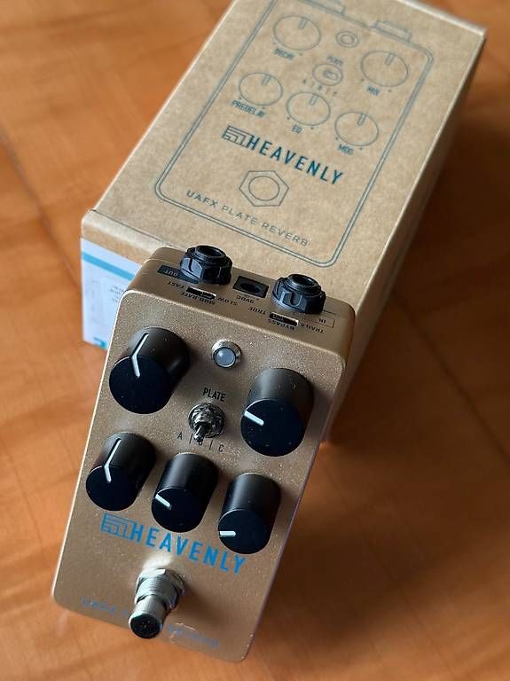 Strumenti musicali: Universal Audio UAFX Heavenly Plate Reverb – Usato da Cormondrèche venduto da PerretGuillaume 2