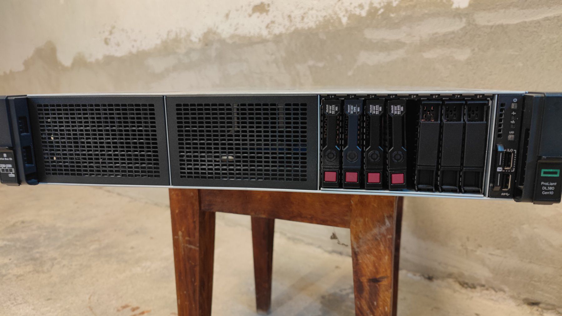 Server: HPE DL380 G10 Server – Usato da Zürich venduto da initfour