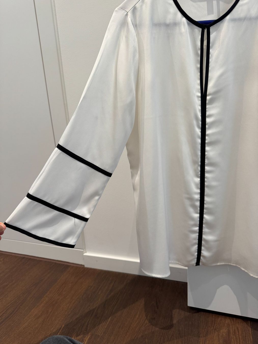 Camicette: Donna Karan Bluse, Gr. S / 36-38 – Usato da Wallisellen venduto da LuzMatrecito 1