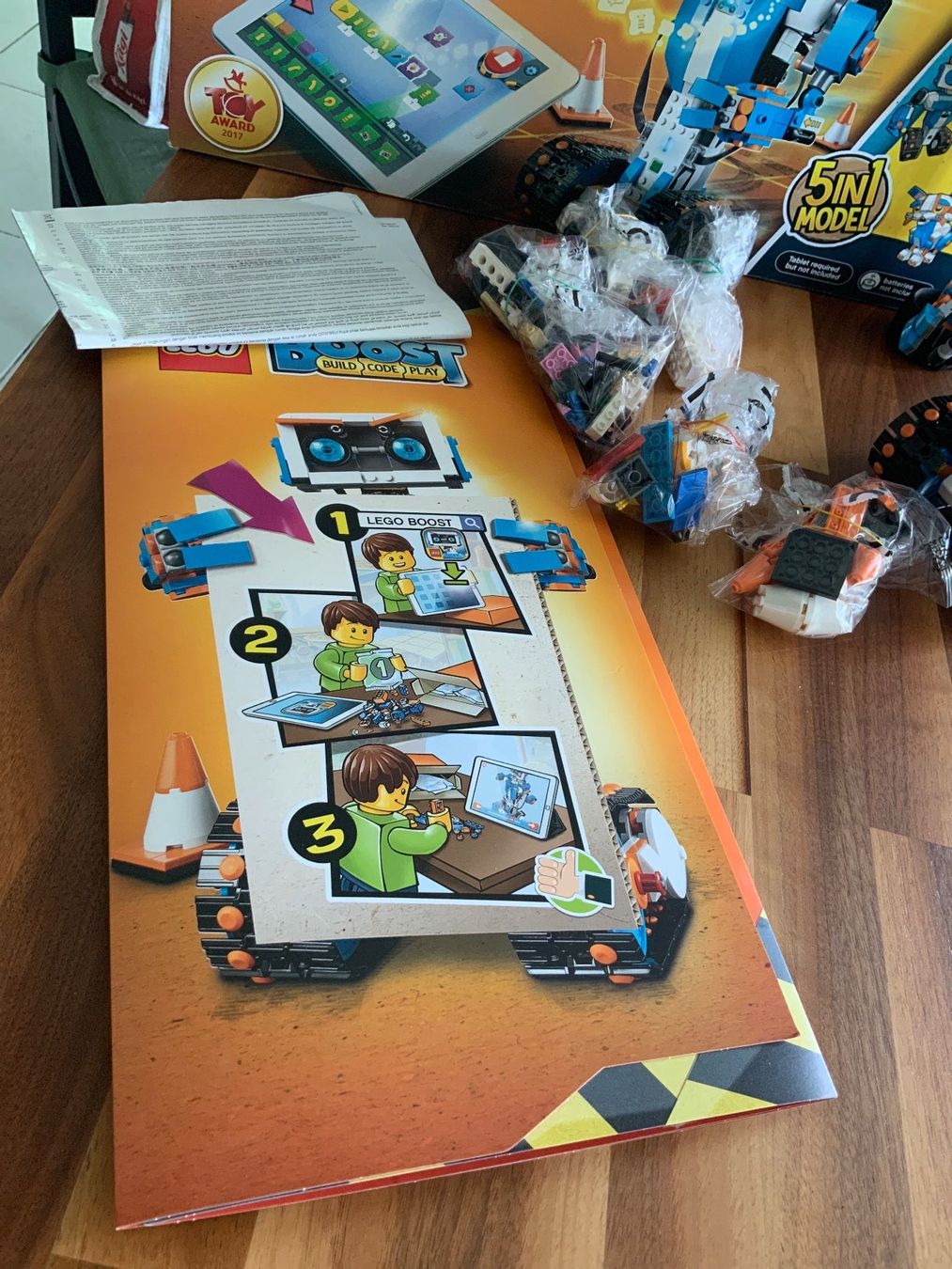 Lego Jeux de construction: Lego Boost Creative Toolbox 17101 – D'occasion à Bünzen par Pandalina 2