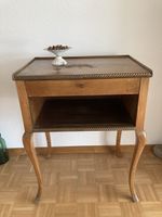 Kommode mit Klappfach