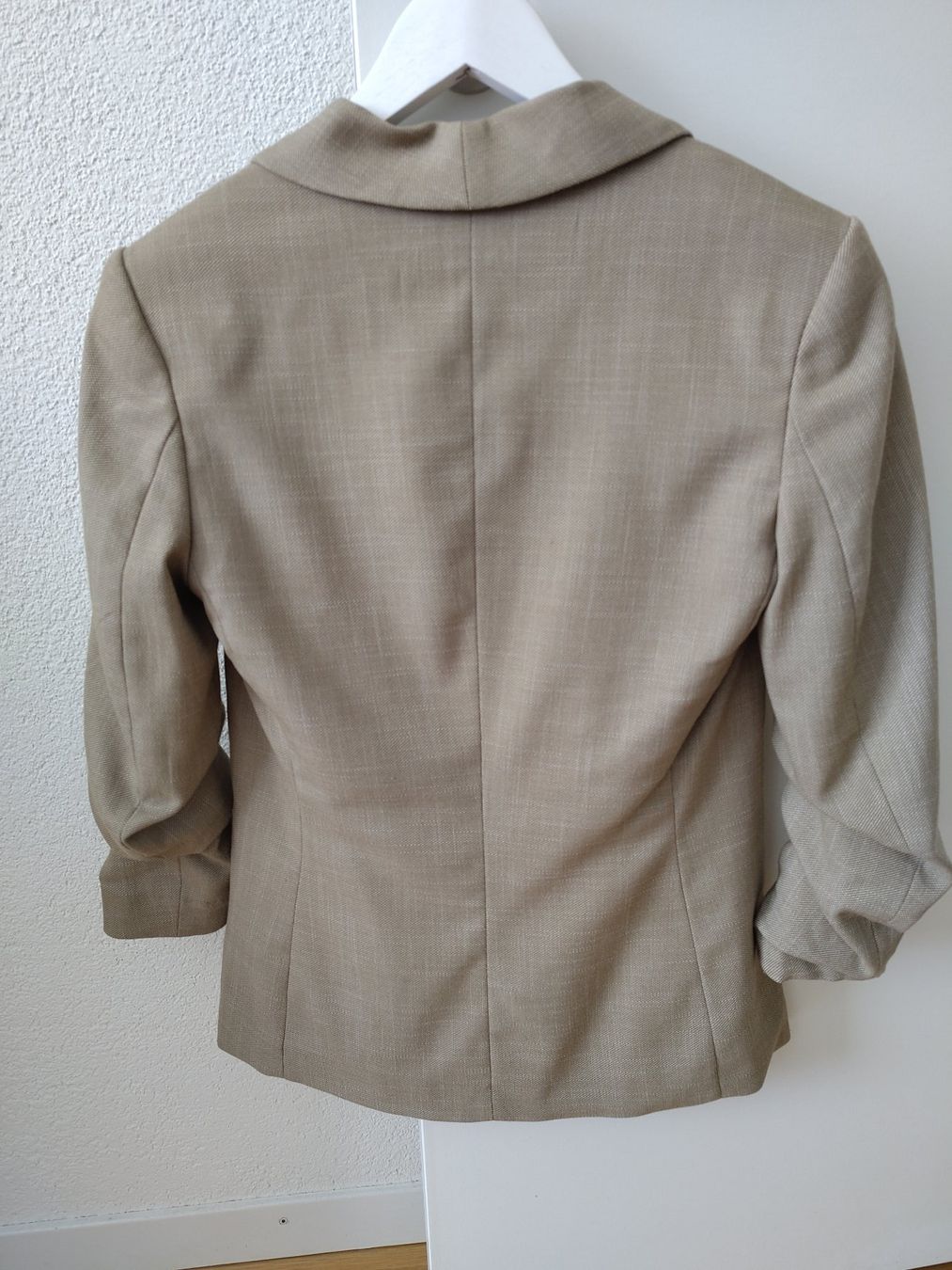 H&M Vestes: Damen Blazer beige 3/4 Ärmel – D'occasion à Baden par shinifin 1