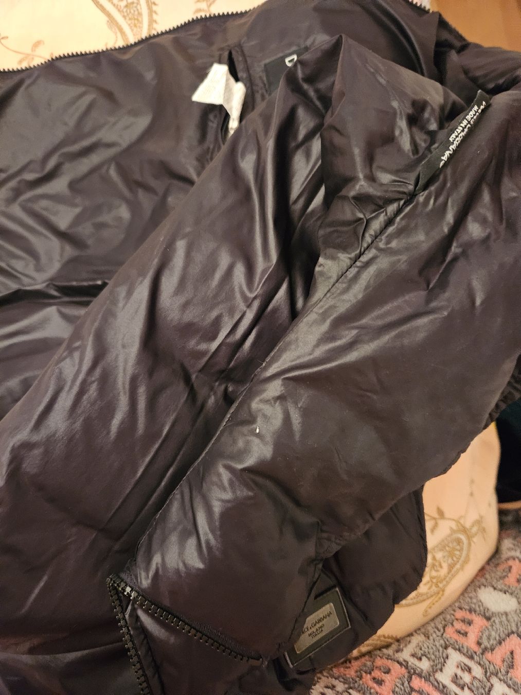 Dolce & Gabbana Gilet & Giacche: Dolce & Gabbana Herren Daunenweste, Schwarz – Nuovo (secondo la descrizione) da Basel venduto da fragolina08 4